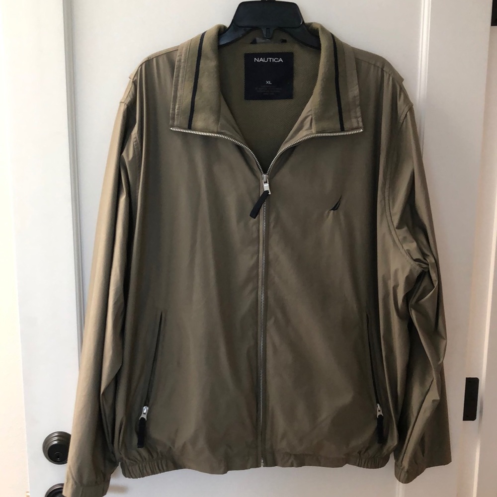 Nautica light windbreaker XL